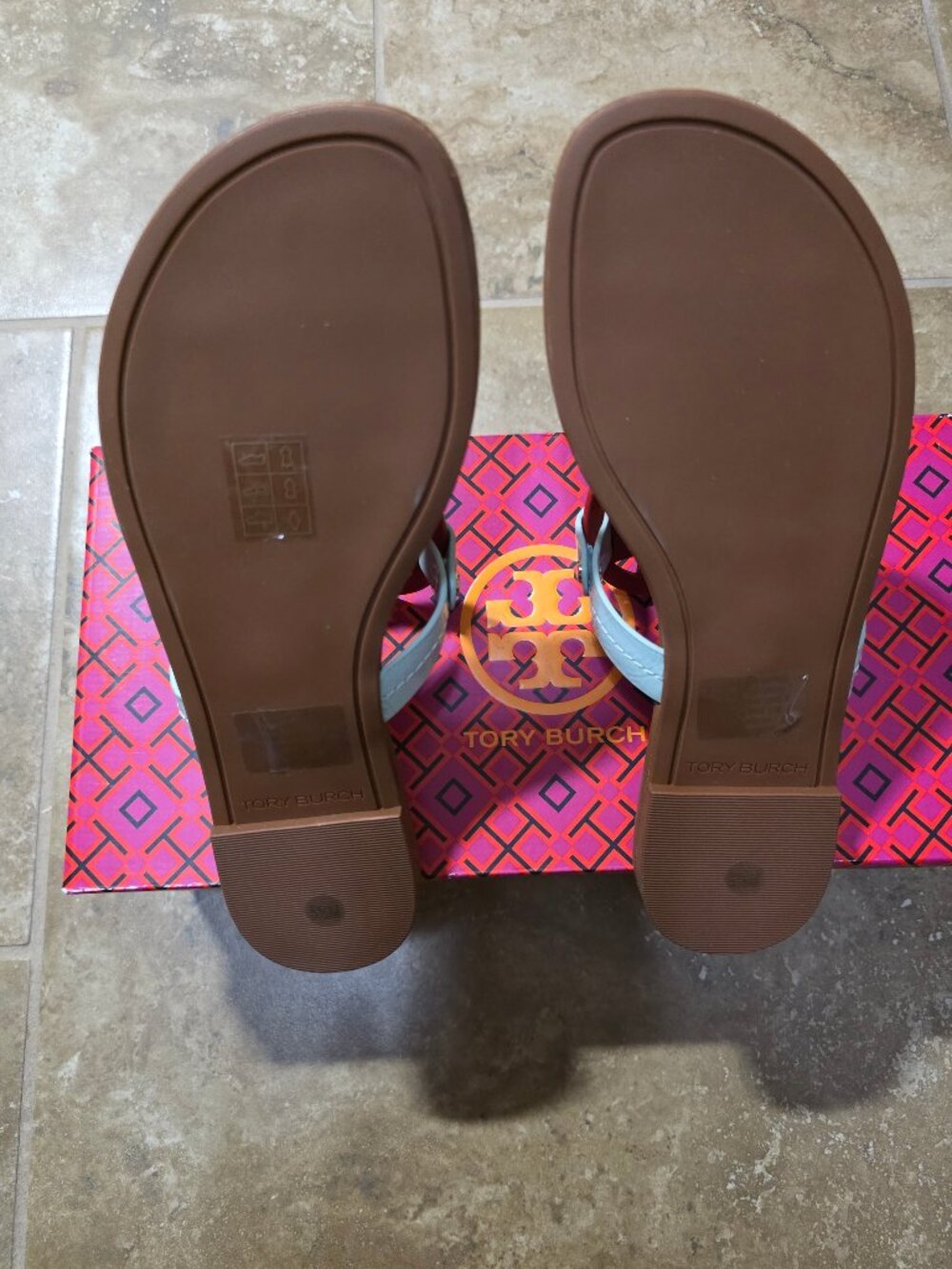 Women's Sandals - Picture 7 of 8